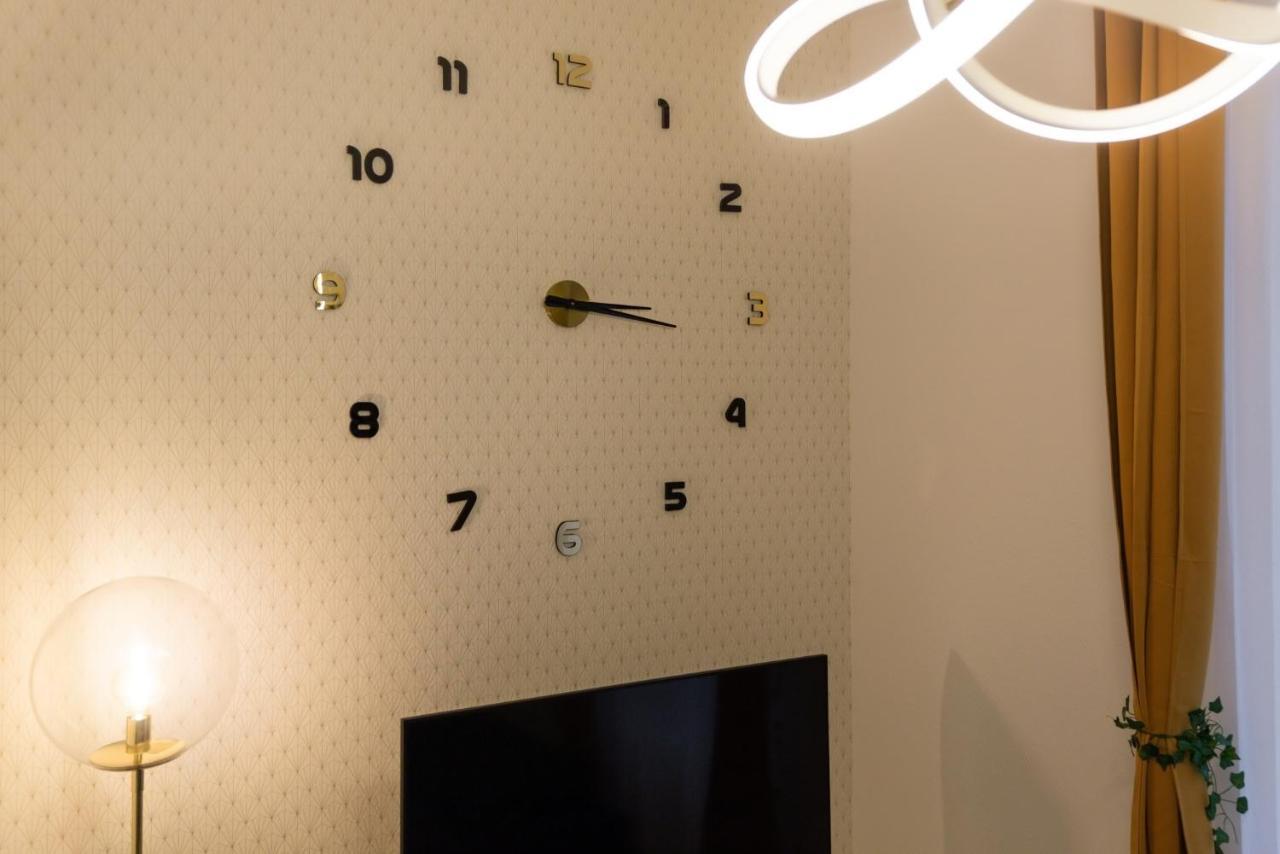 Le Splendide, Studio Lumineux, Hypercentre, Aux Portes De Paris Apartment Вилжуиф Екстериор снимка